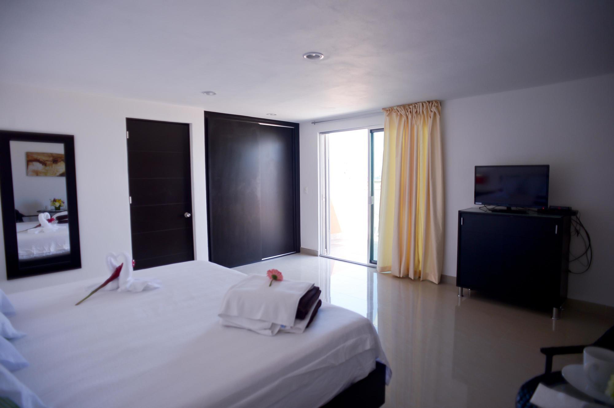 Sunrise 42 Suites Hotel 普拉亚卡门 外观 照片